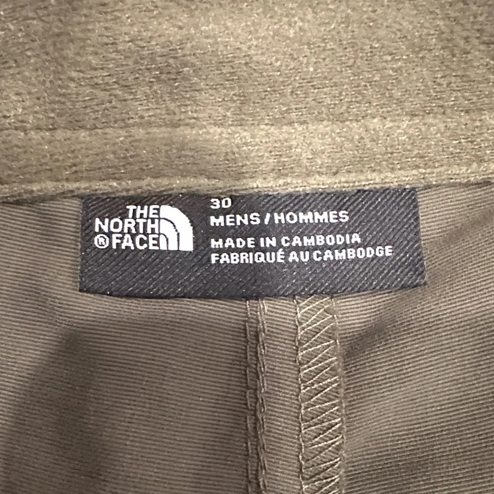 The North Face Men's Belted Paramount Trail Hiking Shorts